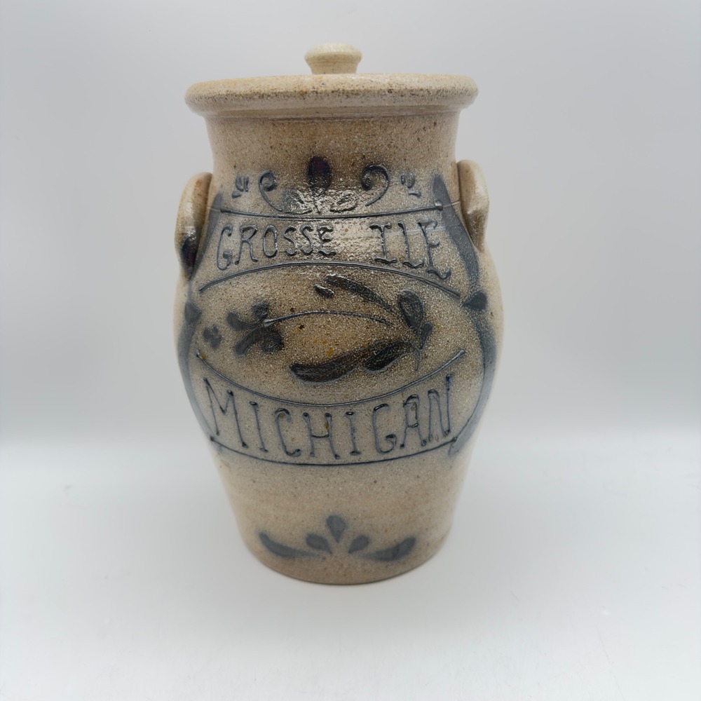 Rockdale Union Stoneware Grosse Ile Michigan Salt Glazed Crock with Lid 1988